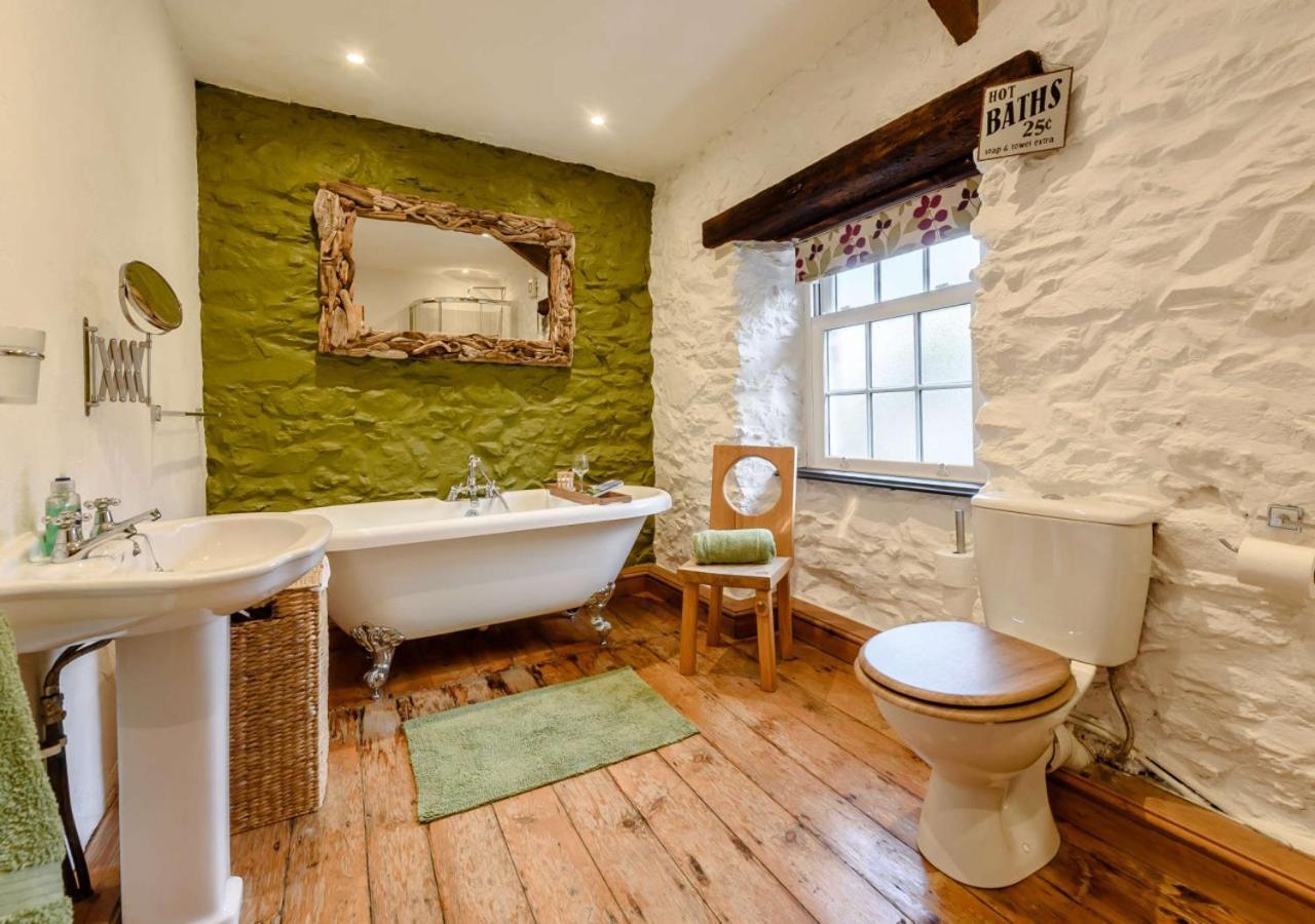 Вилла Bwthyn Clyd - St Davids Экстерьер фото