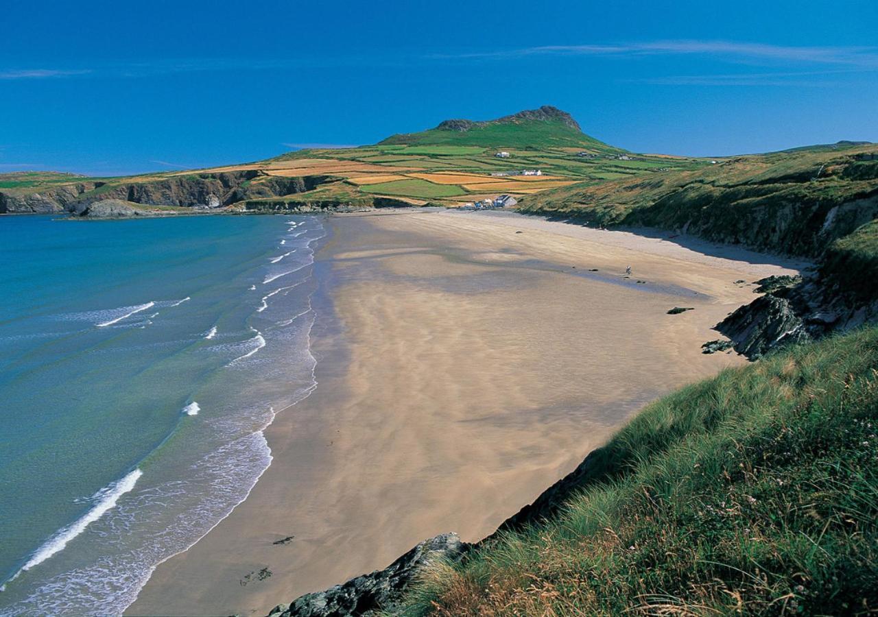 Вилла Bwthyn Clyd - St Davids Экстерьер фото